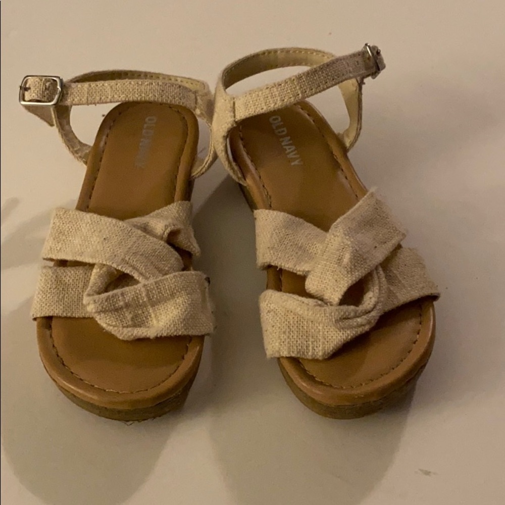 Old navy linen sandals